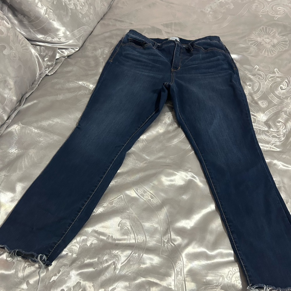 Jeans - Picture 2 of 6